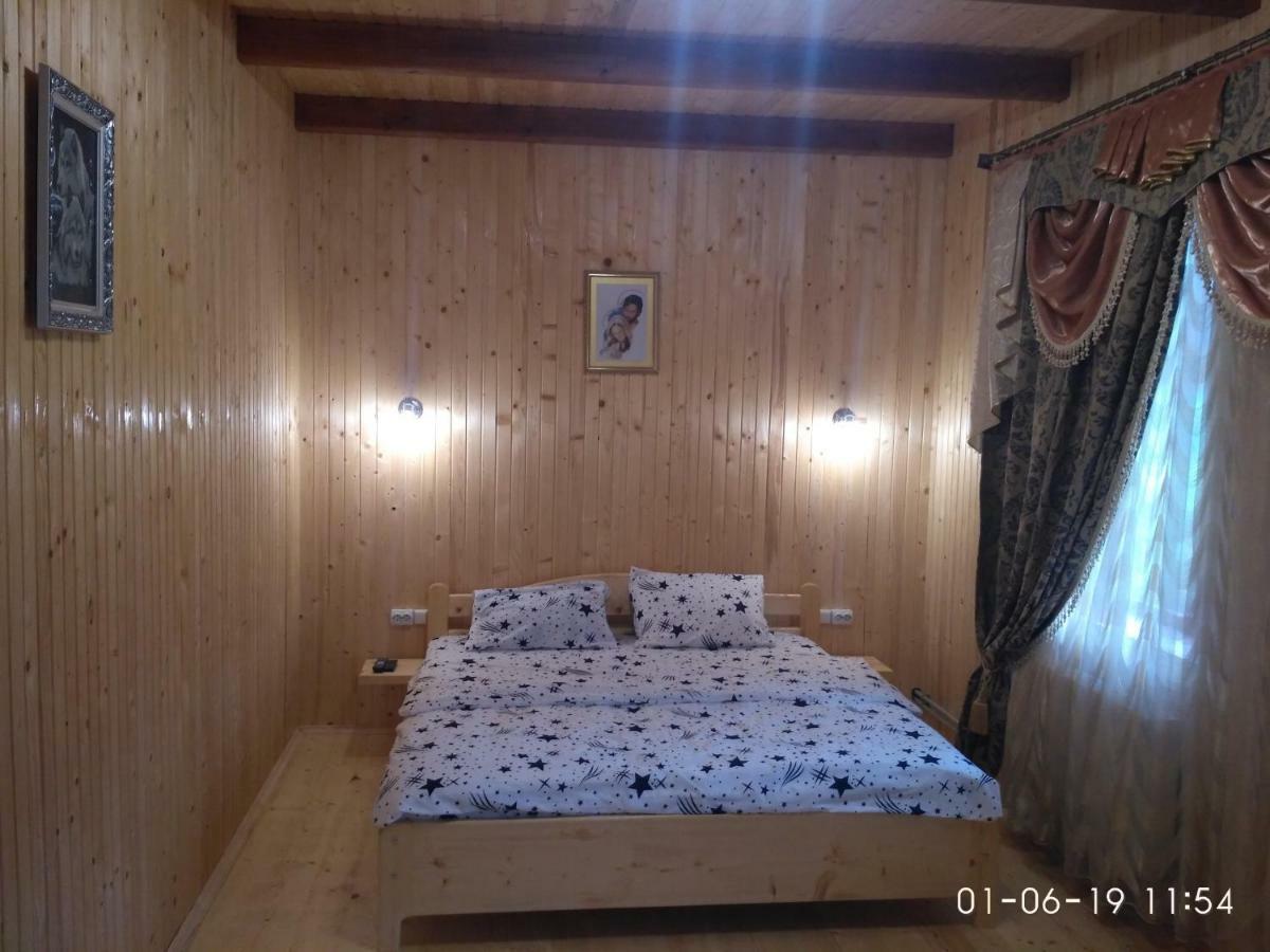 Під Явором Daire Vorokhta Dış mekan fotoğraf